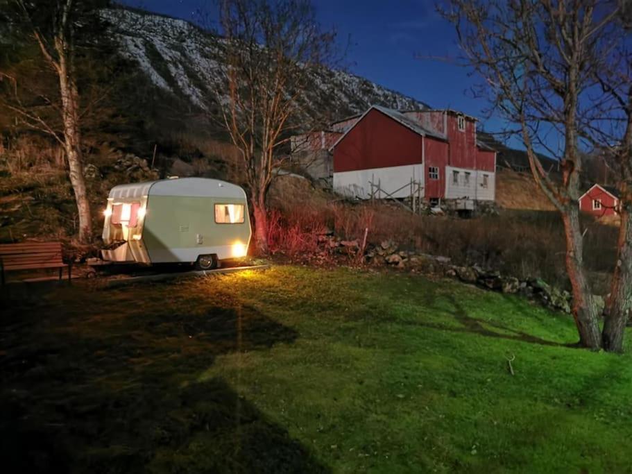 Innsletta Holiday Home Harstad Exteriör bild